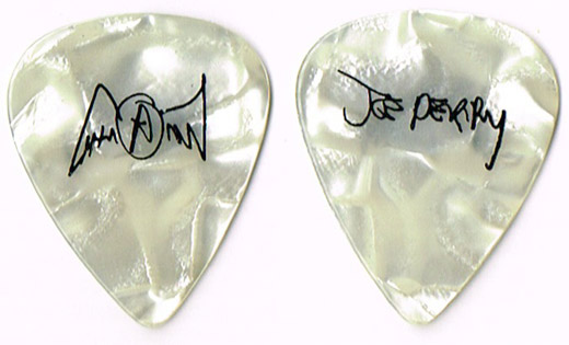Aerosmith - Joe Perry Wings Logo Signature Concert Tour Guitar Pick